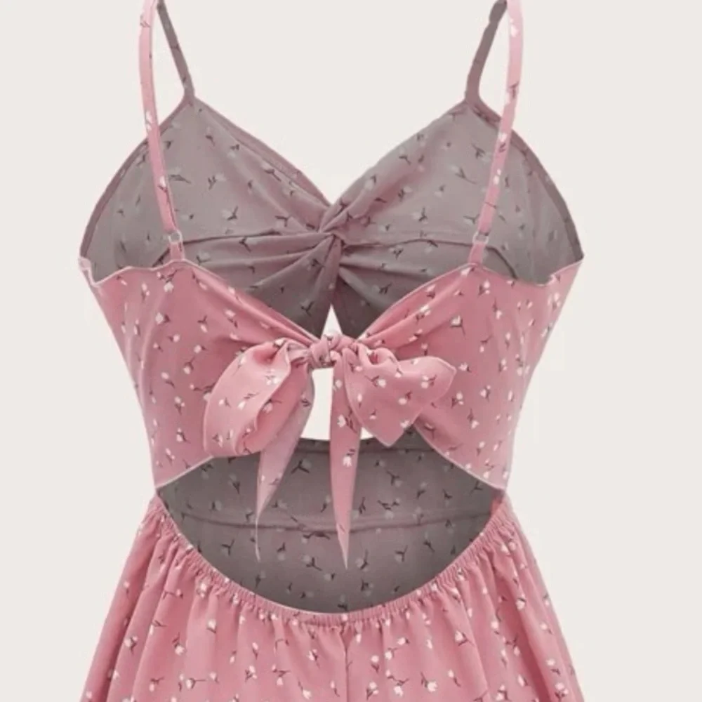 🤩HP🤩🌷$3for$30🌷 Pink Floral print sun dress - Picture 4 of 8